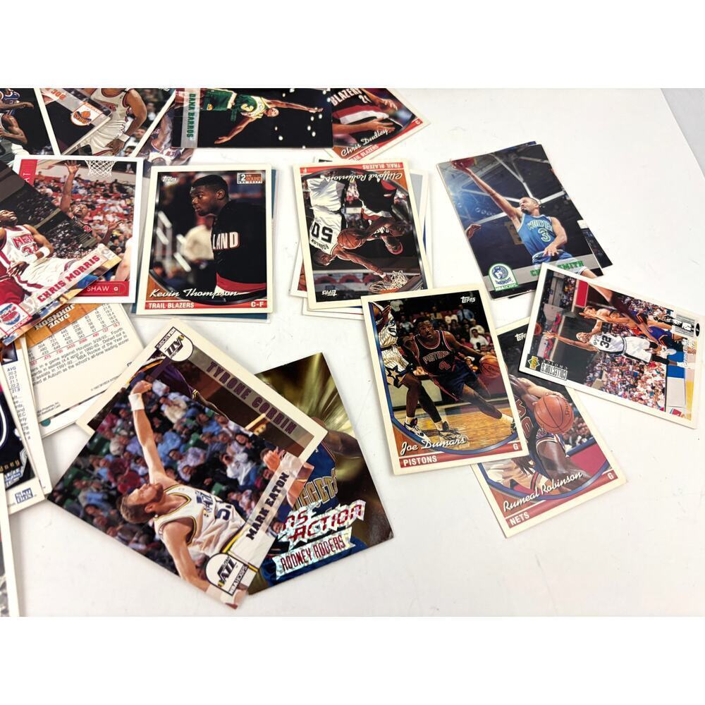 Lot Basketball Trading‎ Cards 1990s Mixed Loose NBA Hoops Sports Topps - Picture 9 of 10